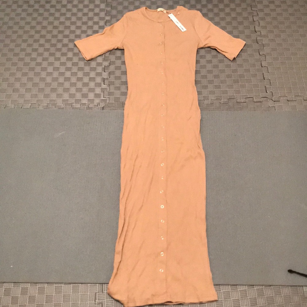 Nude midi snap front dress NWT